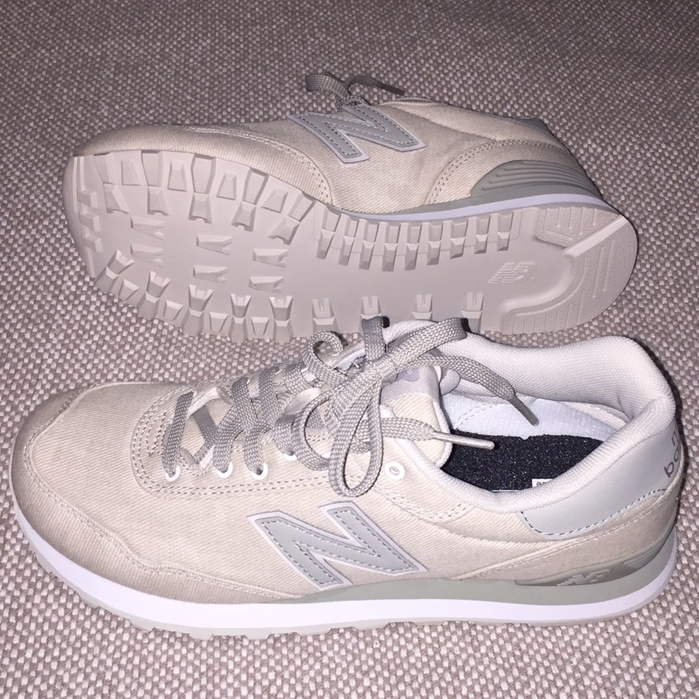 NWOT US Women’s Size 9 New Balance Shoes